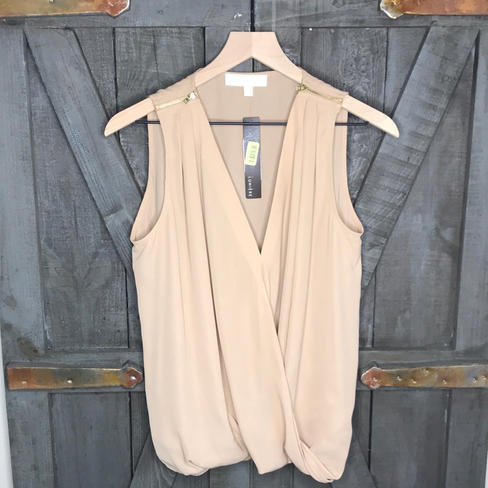 Lumiere Sleeveless Blouse